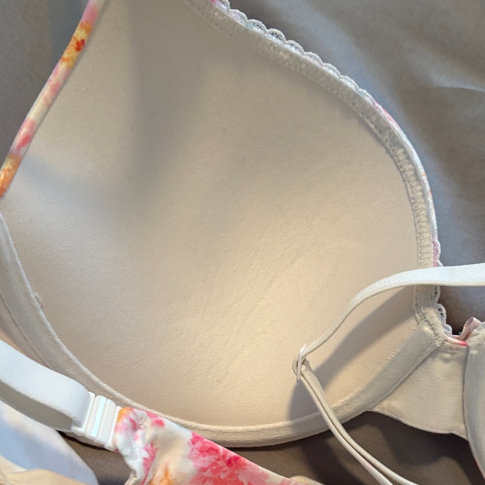 Victoria's Secret 36c Floral Elegance Women's Bra like new - Picture 6 of 6